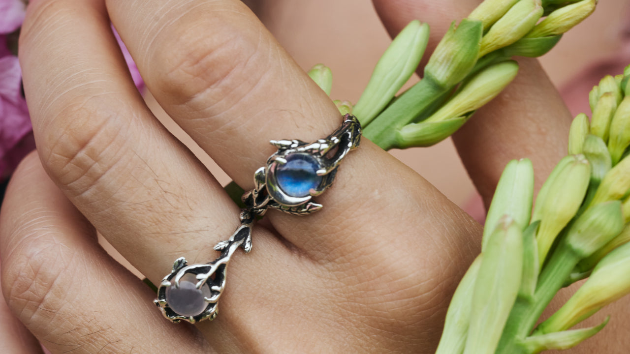 The History and Symbolism Behind Popular Gemstones in Jewelry