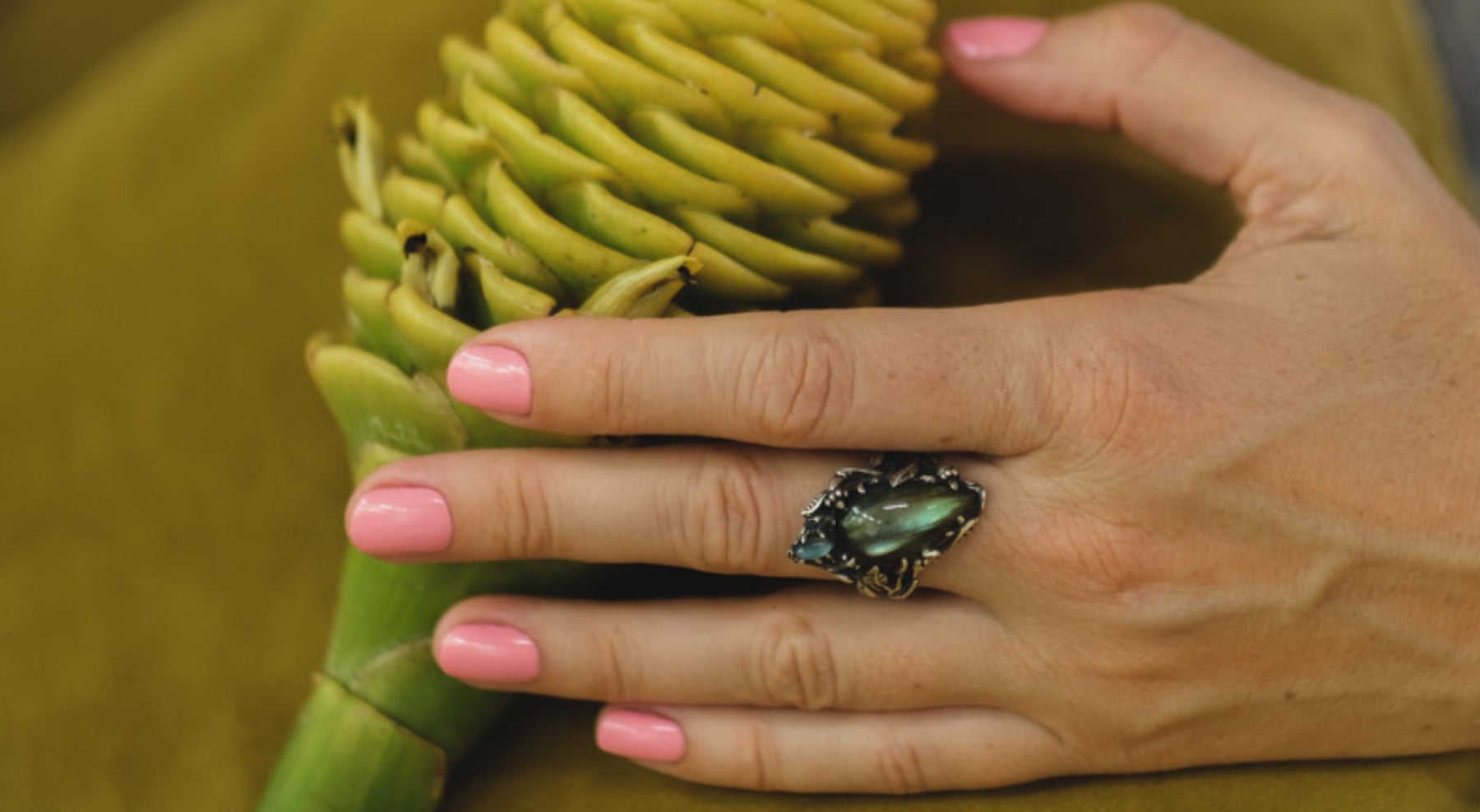 What do you need to know before buying a piece of jewelry