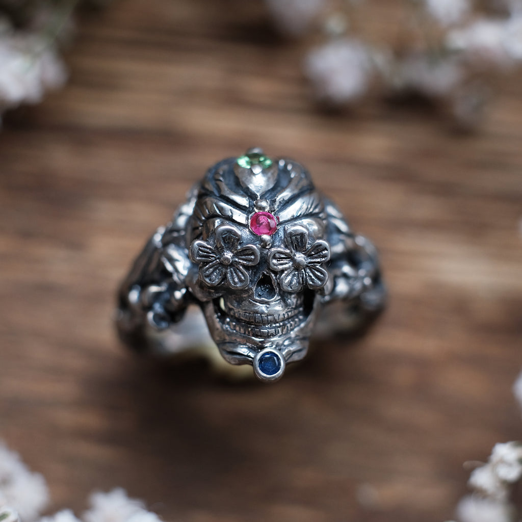 Skull Silver Ring by BlackTreelab jewelry