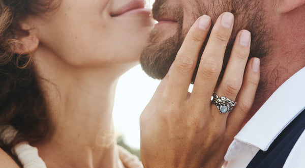 14 ways to find the right wedding ring