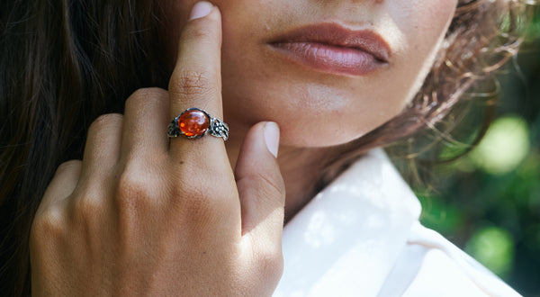 Amber gemstone benefits