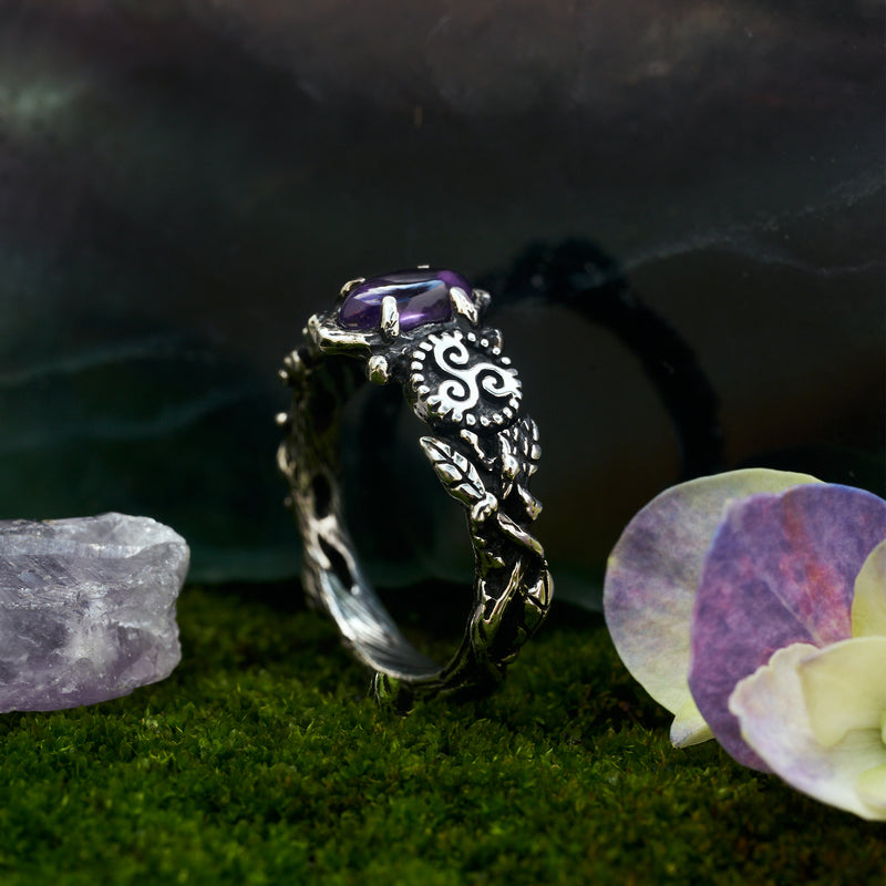 Celtic Amethyst Silver ring "Triskele"