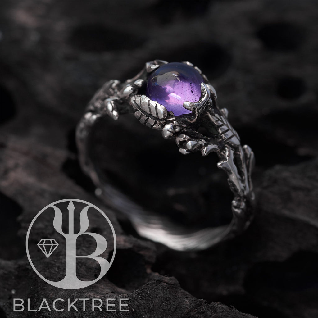 Amethyst ring "Isla"