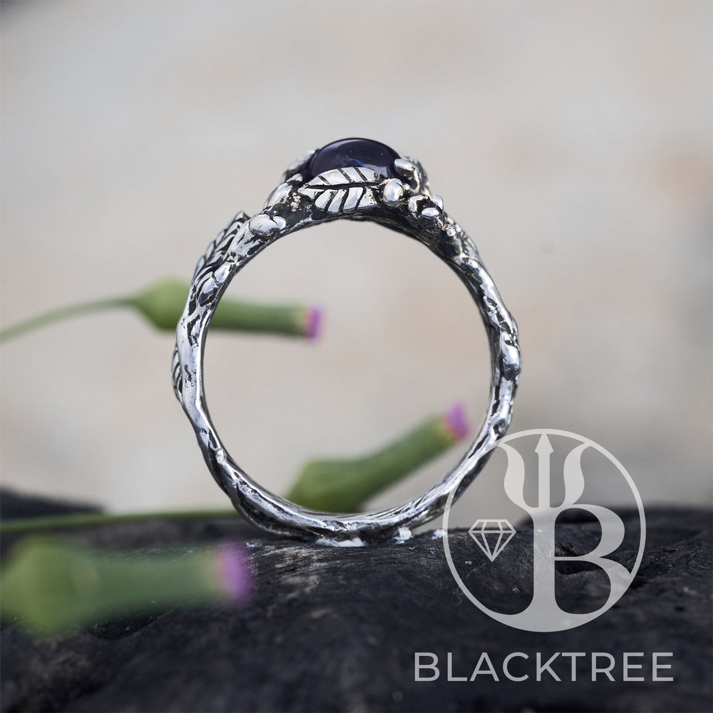Amethyst ring "Isla"