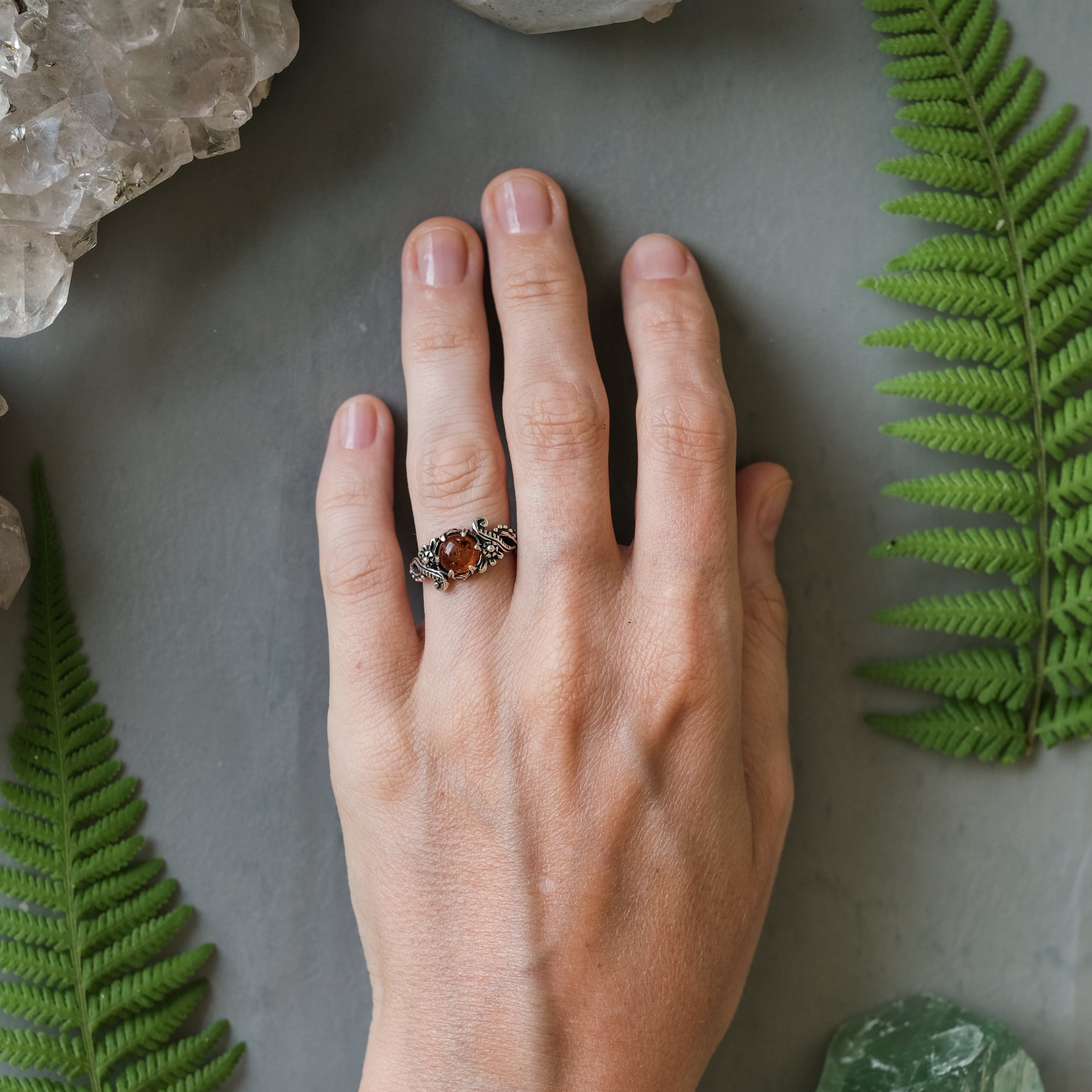 Balinese Jungle Ornament Silver ring with Amber 