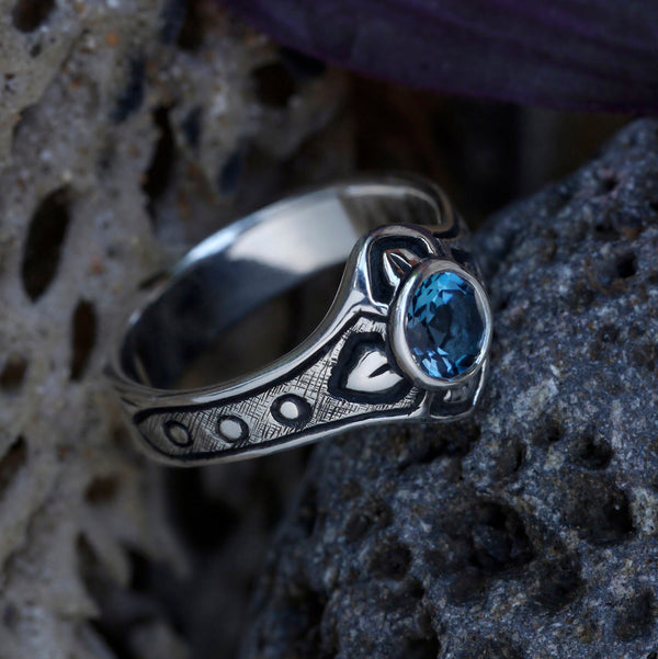 Blue Topaz Ring "Tara"