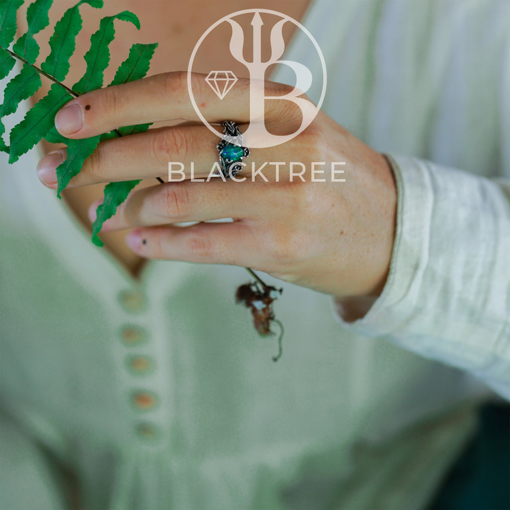 Engagement Opal Ring "Blythe"