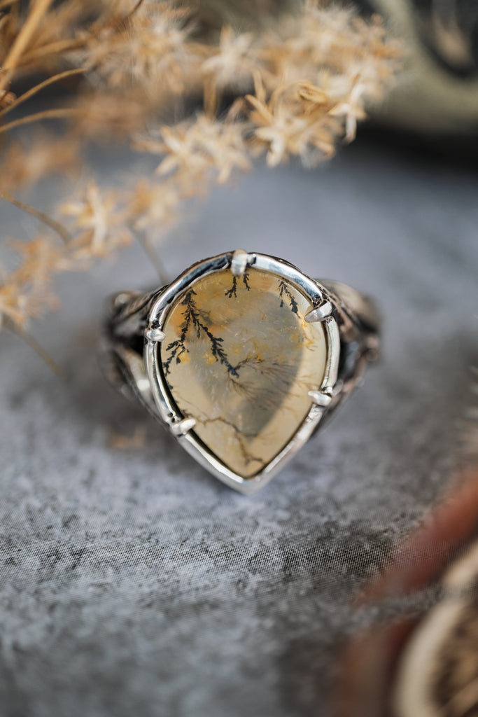 Silver Leaf Ring “Sonora” with Dendritic Agate