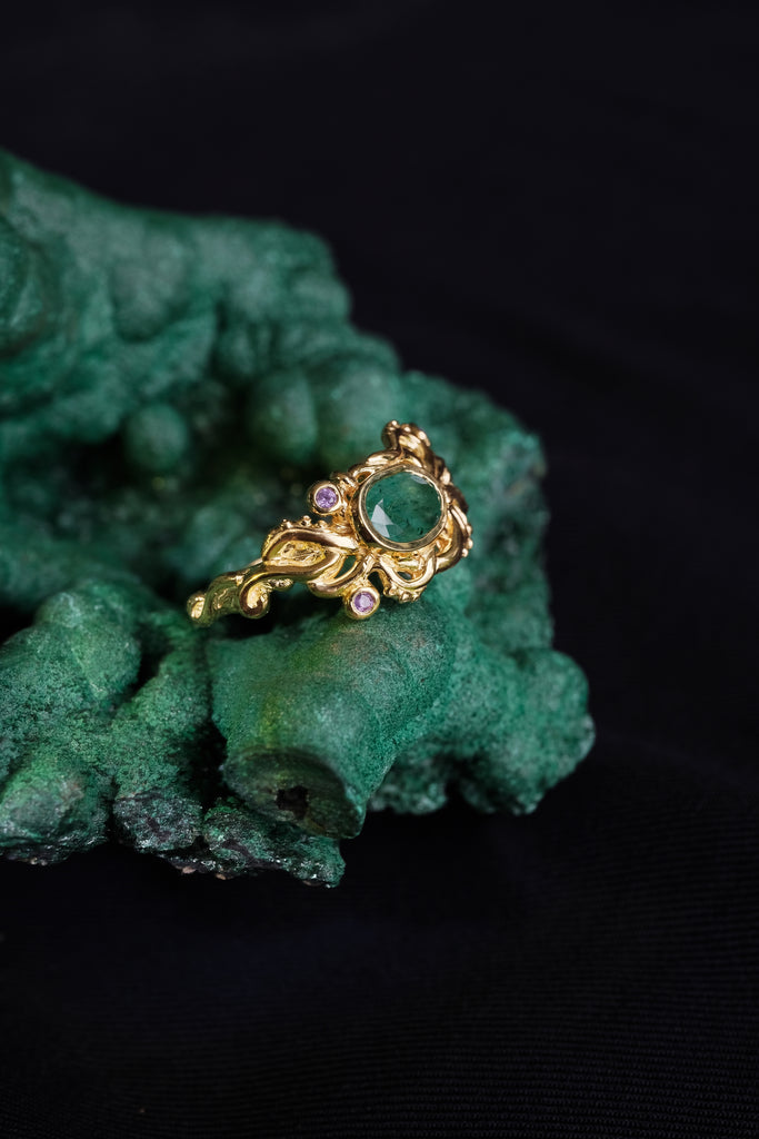 14K Yellow Gold Emerald Octopus Ring "Thais"