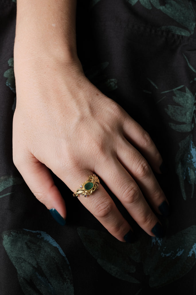 14K Yellow Gold Emerald Octopus Ring "Thais"