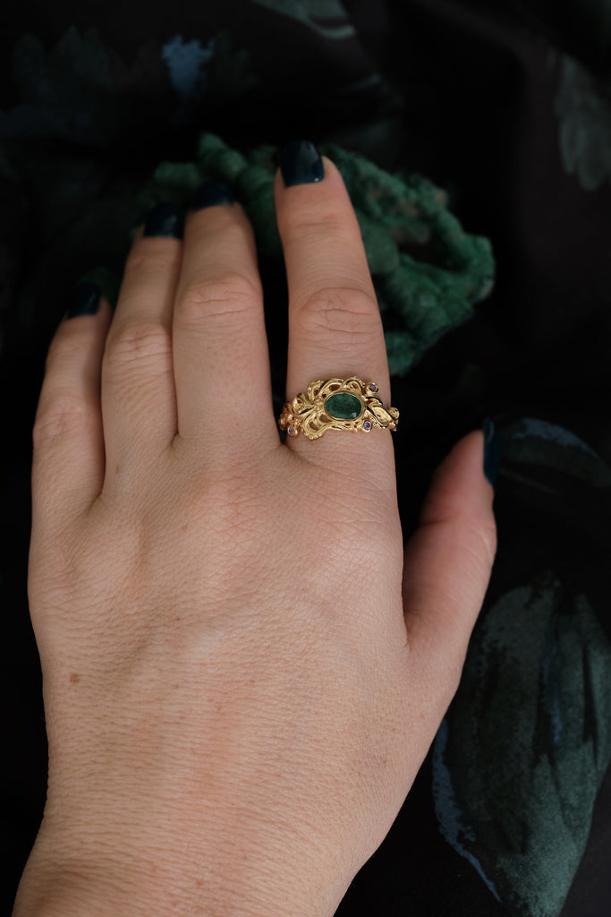 14K Yellow Gold Emerald Octopus Ring "Thais"