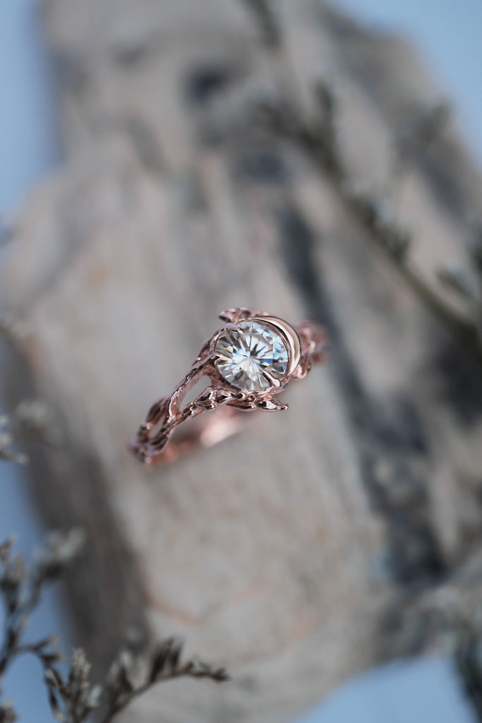 Moissanite Engagement Ring "Luna" - Rose Gold