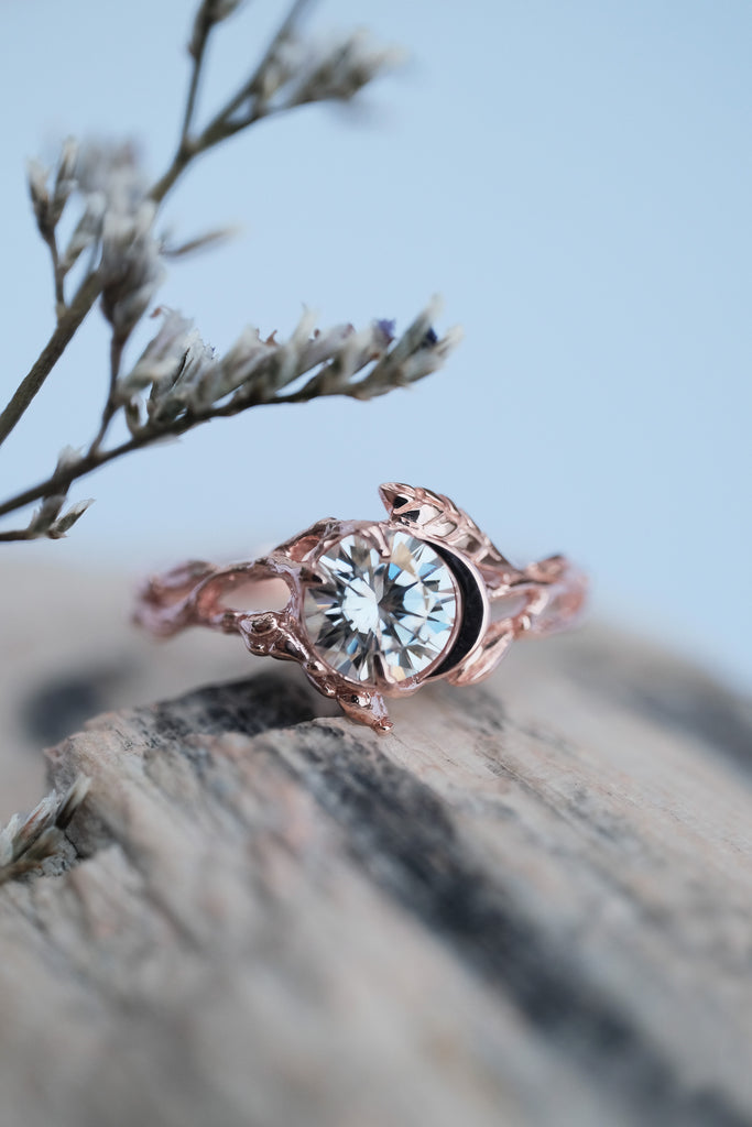 Moissanite Engagement Ring "Luna" - Rose Gold