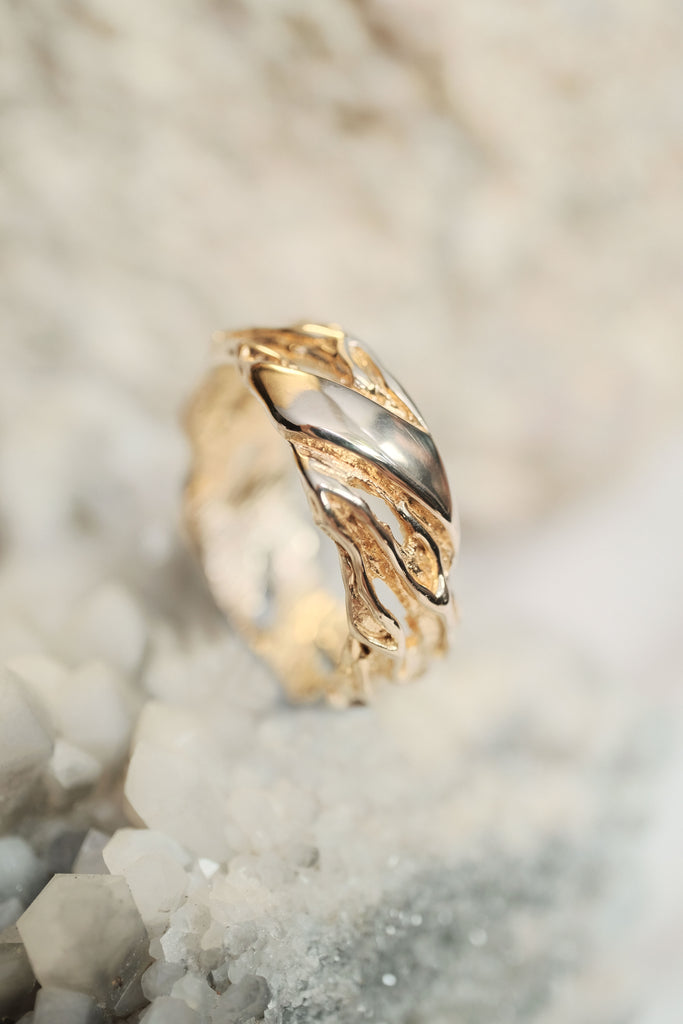 Men's Gold Wedding Band "Vivienne"