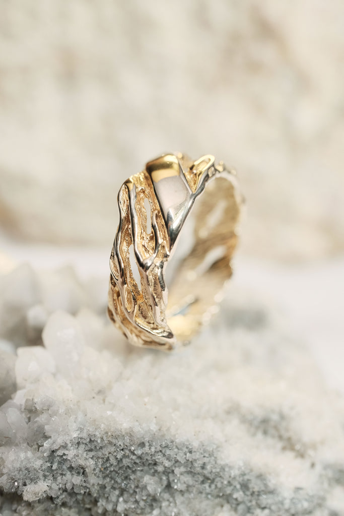 Men's Gold Wedding Band "Vivienne"