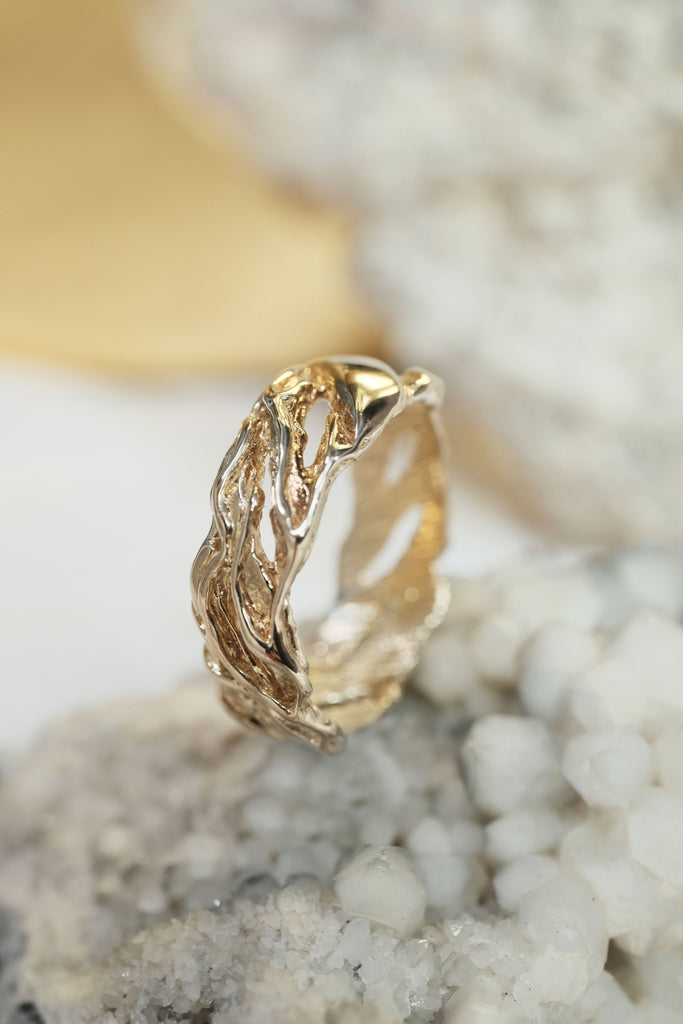 Men's Gold Wedding Band "Vivienne"
