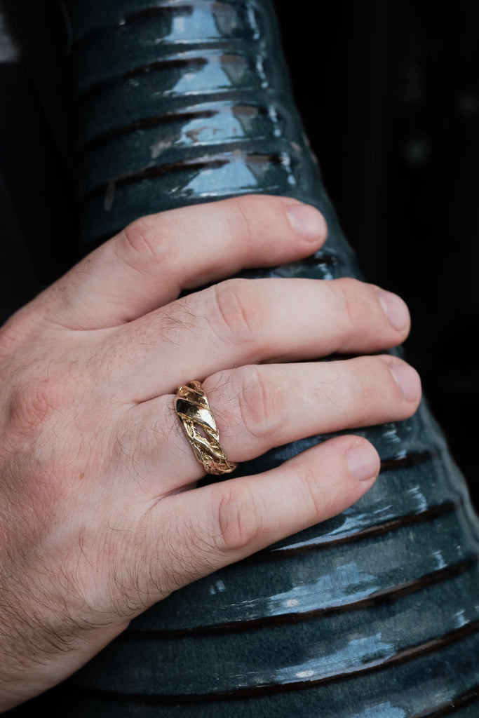 Men's Gold Wedding Band "Vivienne"