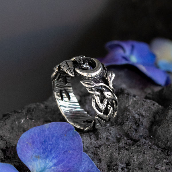 Women's Diamond Engagement Ring “Saga”