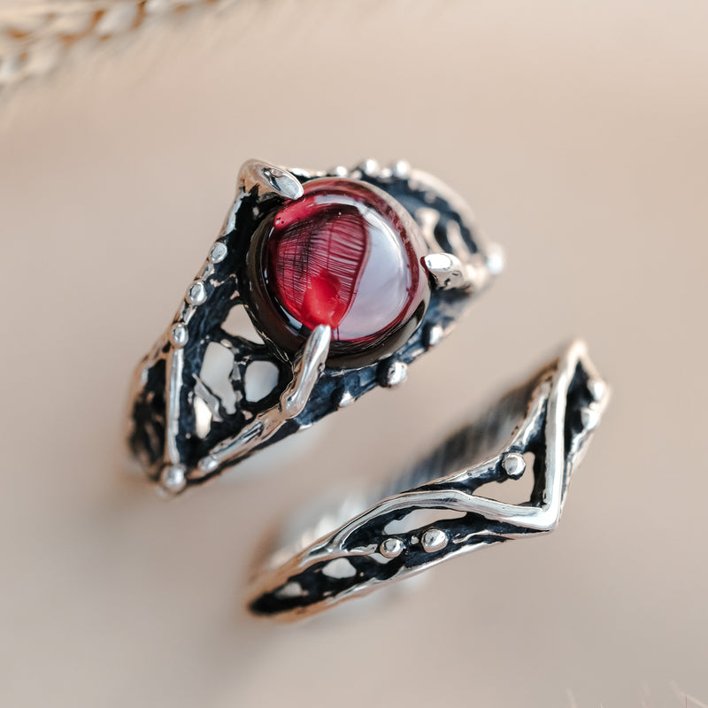 Silver Engagement Ring Set  with Garnet Agnia