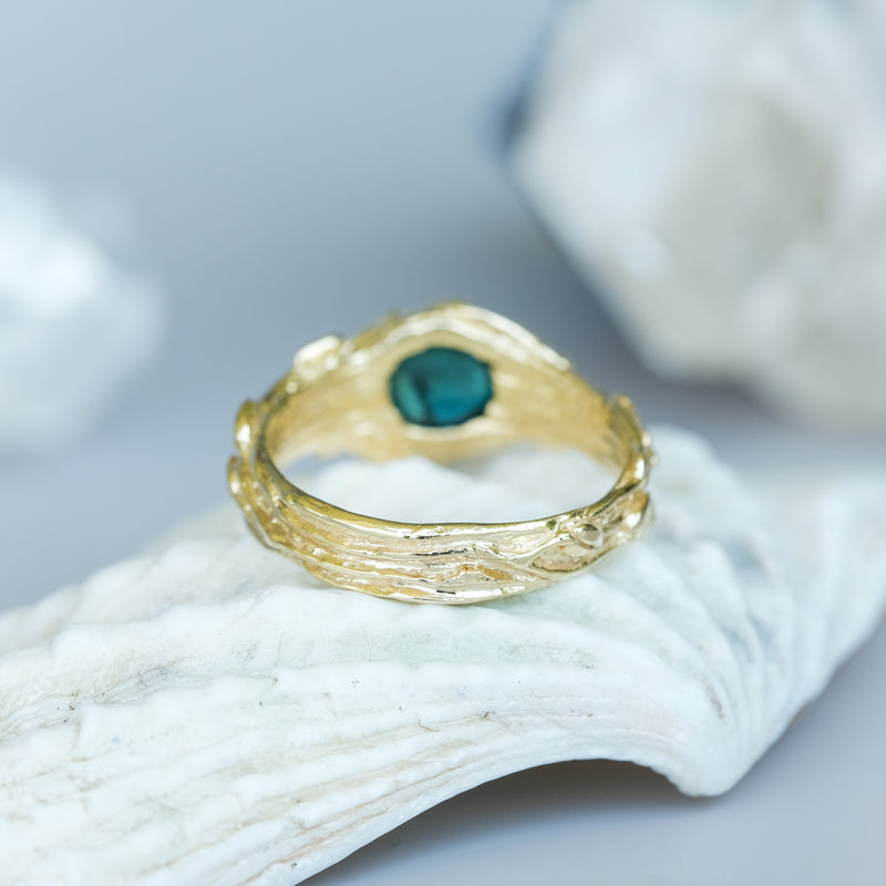 Blue Tourmaline Gold ring Kaia