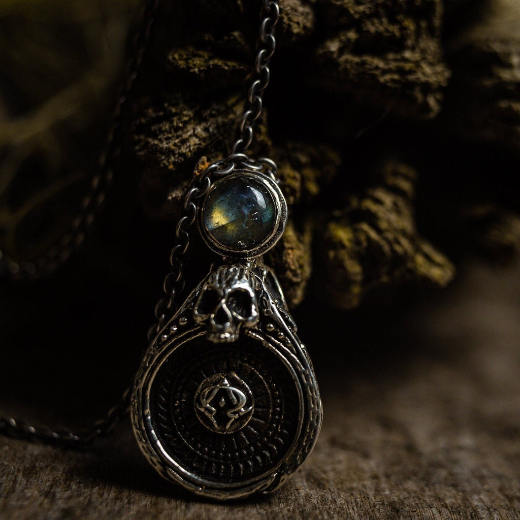 Labradorite Skull Pendant "Alfa & Omega"