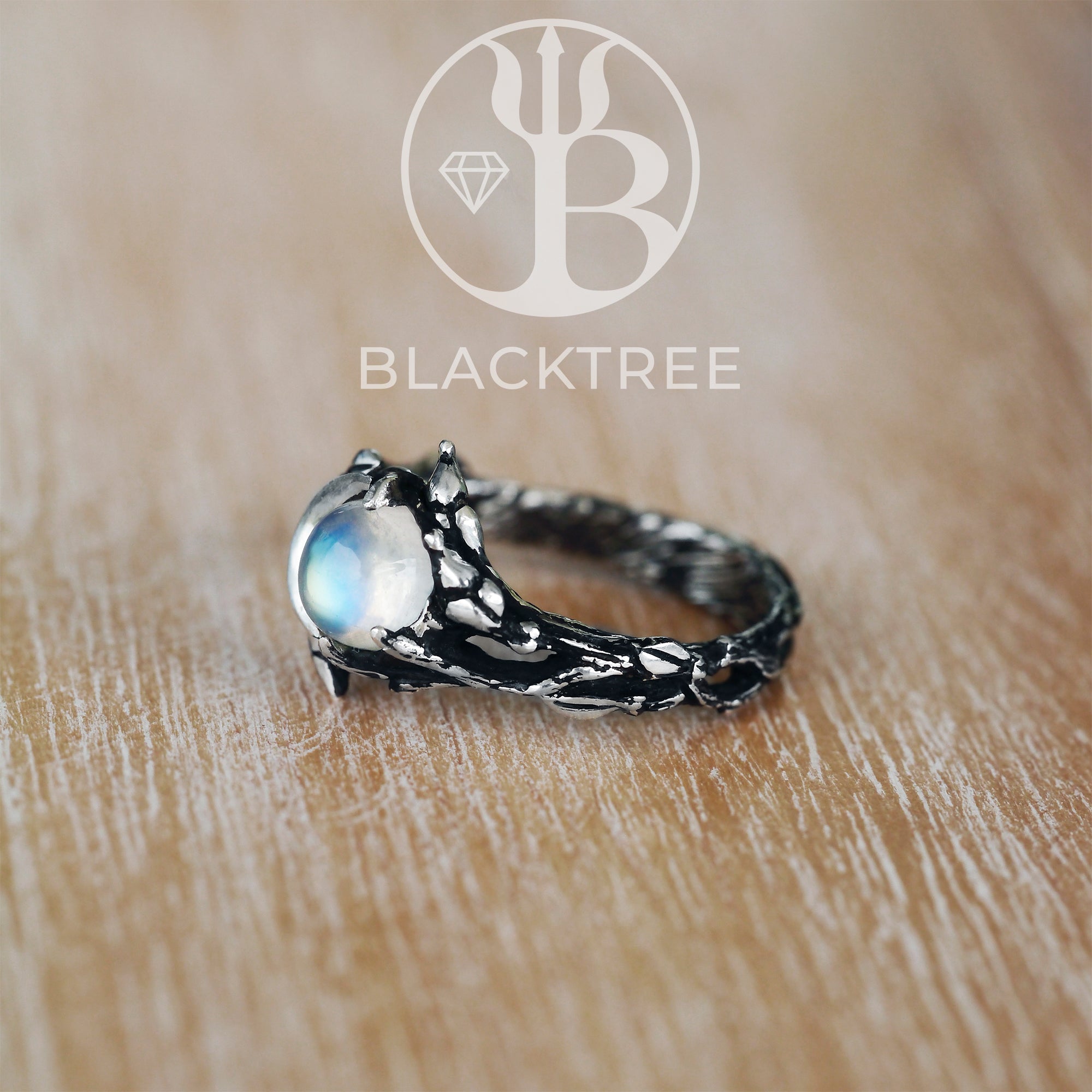 Silver Moonstone Ring Luna