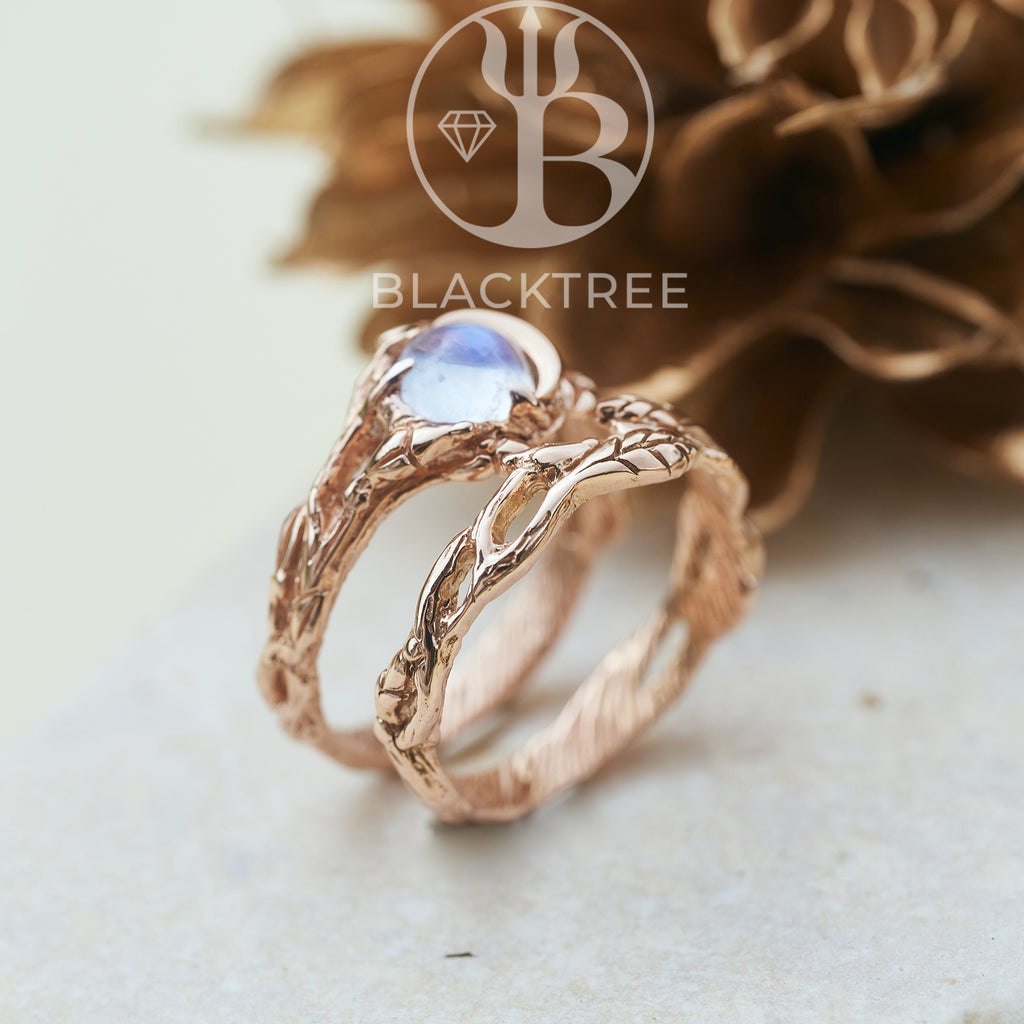 Solid Gold Engagement Ring set "Luna"