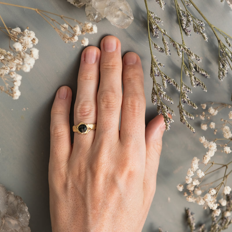 Moss Agate Solid Gold Engagement Ring "Linda"