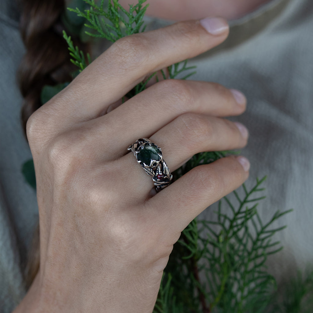 Moss Agate ring  “Forest” on hand by BlacktreeLab