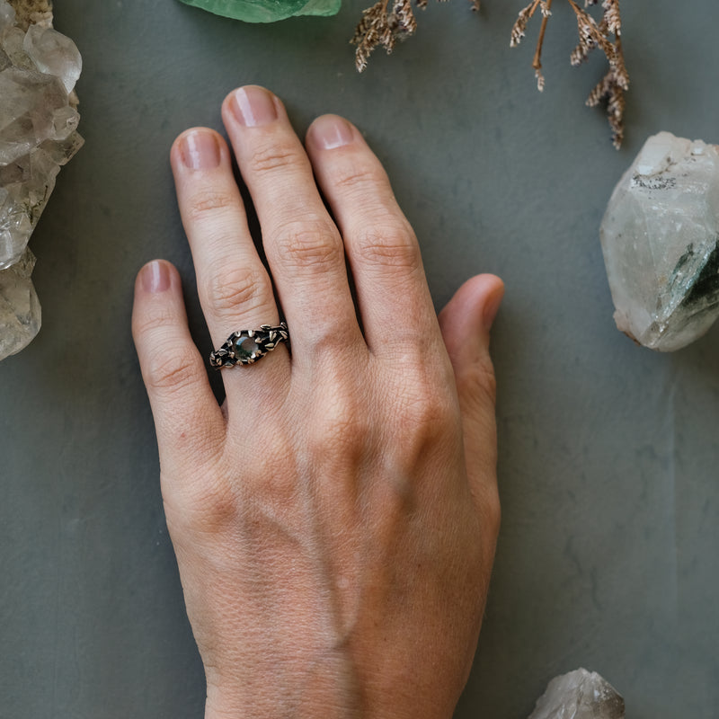 Moss Agate Silver Ring on Hand Ivy