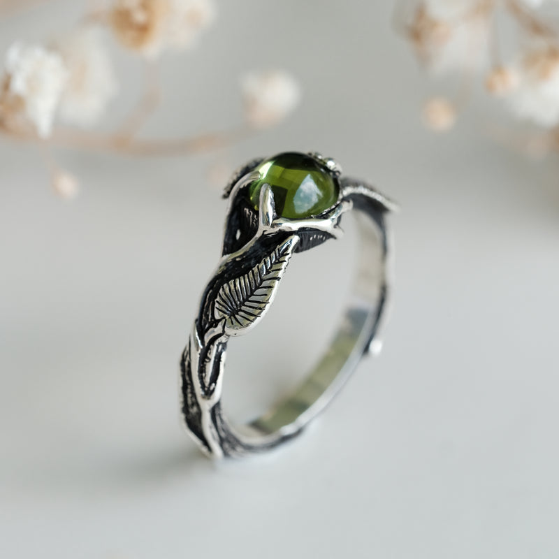 Sterling Silver Peridot Leaves Ring Sylva