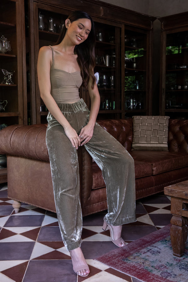 Pure Silk Silk Velour Pants in Olive Green