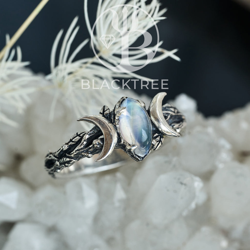 Triple Moon | Moonstone Ring 