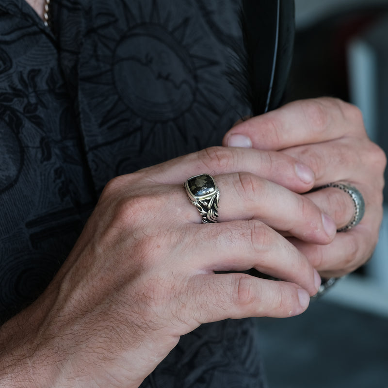 Silver Pyrite Ring with Love Birds "Volant"