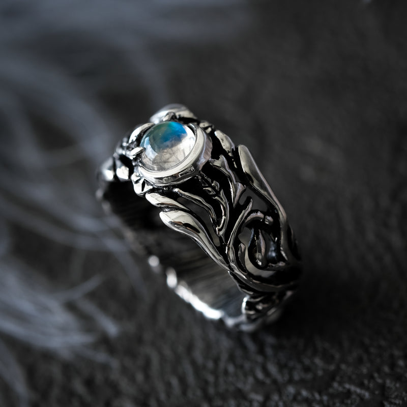 Floral Unisex ring with Moonstone Luna