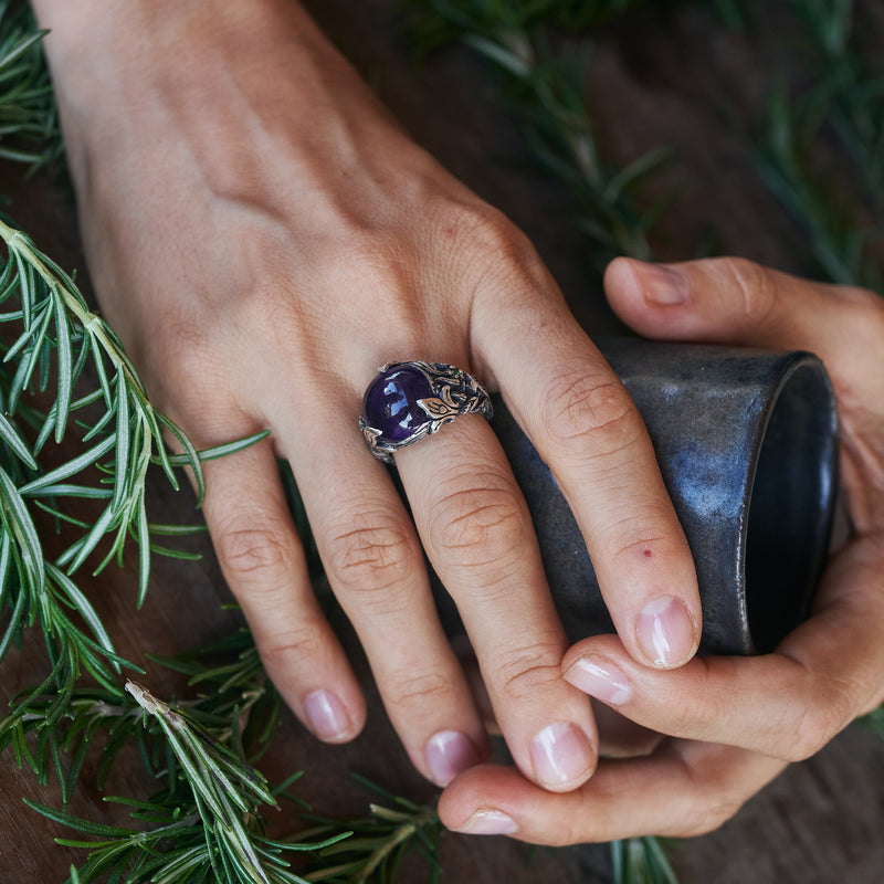 Amethyst ring "Maeve" on model hand