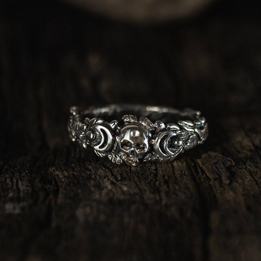 Skull Floral Ring “Florie”
