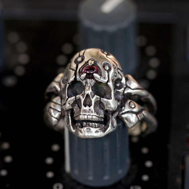 Silver Skull Ring Machine