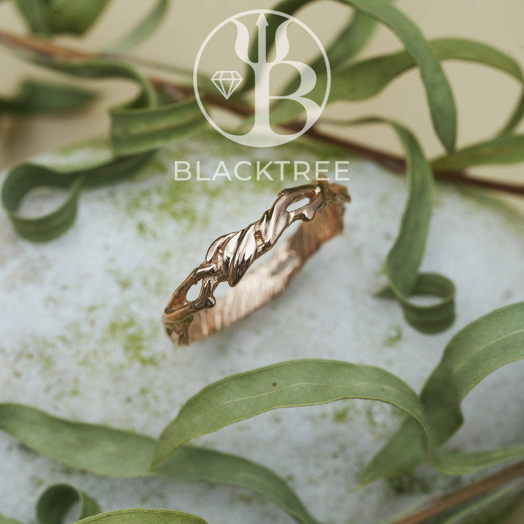 Gold Moonstone Bogo Ring "Louise"