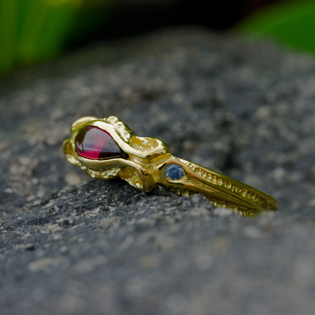 Gold Garnet Ring