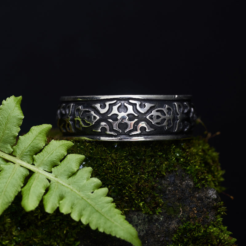Mens Wedding Ring "Dusk"by BlackTreeLab