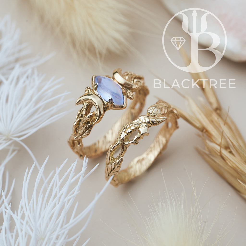 Triple Moon Yellow Gold Moonstone Ring Set "Soma"
