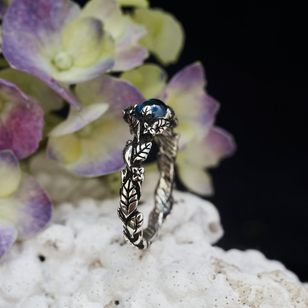 Blue Topaz gemstone ring "Sky" 