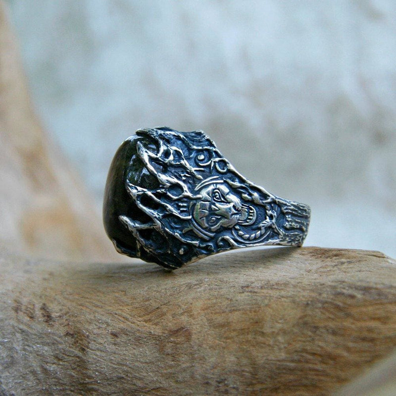 Men's Sterling Silver Labradorite Ring "Wise Lion" - blacktreelab