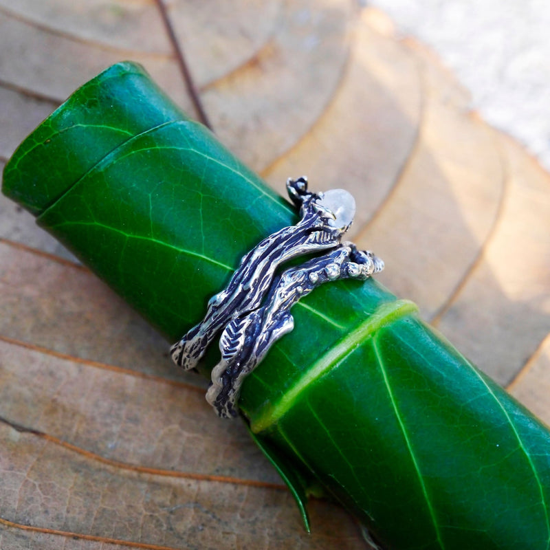 Set of 2 Moonstone engagement ring "Florence" and matching band - blacktreelab