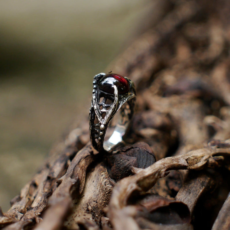 Sterling Silver Garnet Ring "Agnia" - blacktreelab
