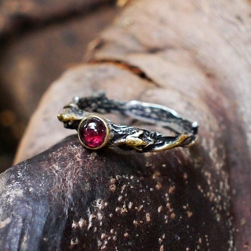 Sterling Silver Garnet Ring "Emmy" - blacktreelab