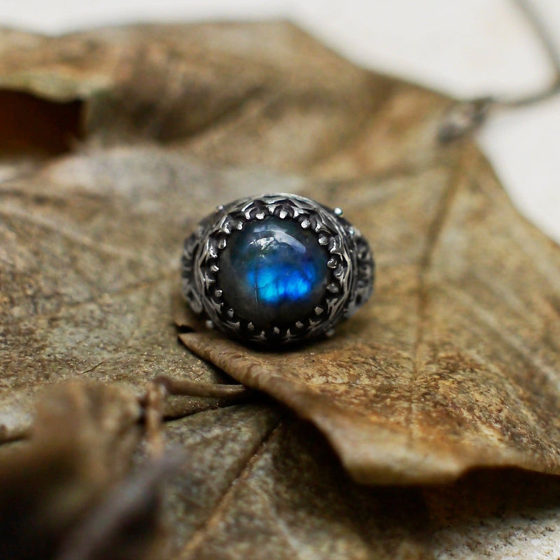 Sterling Silver Labradorite Ring "Sphynx Cat" - blacktreelab