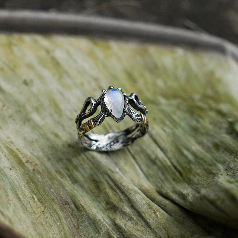 Sterling Silver Rainbow Moonstone Ring "Elza" - blacktreelab