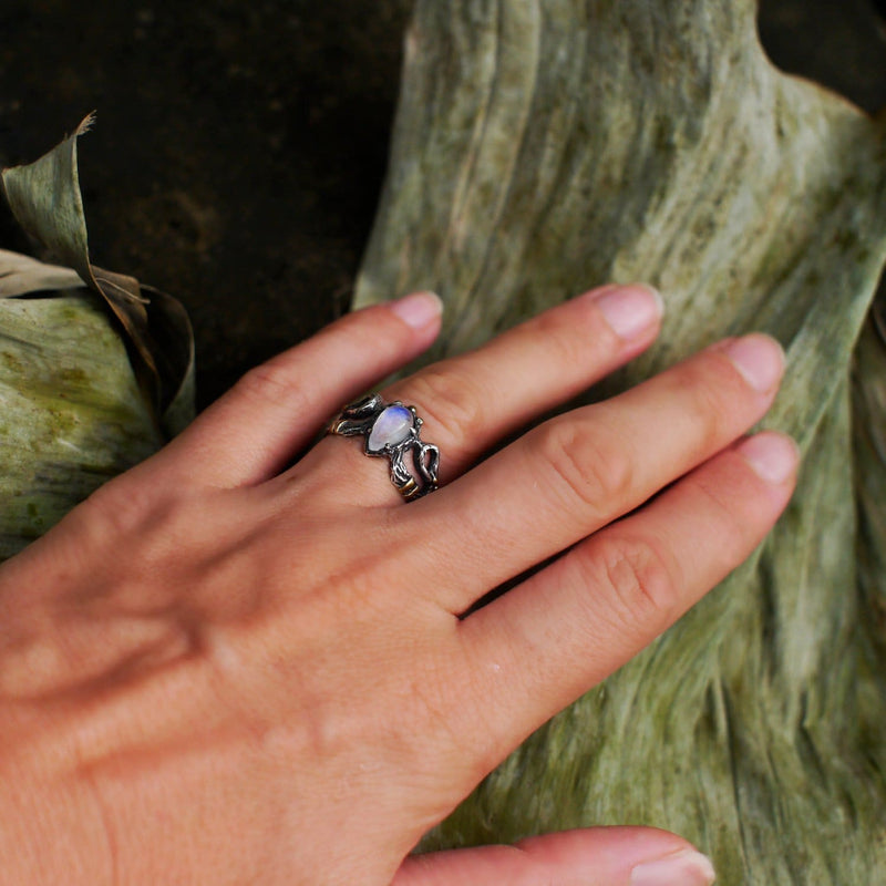 Sterling Silver Rainbow Moonstone Ring "Elza" - blacktreelab